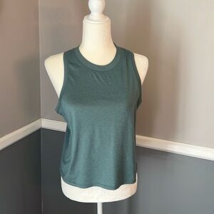 Vuori women’s energy tank